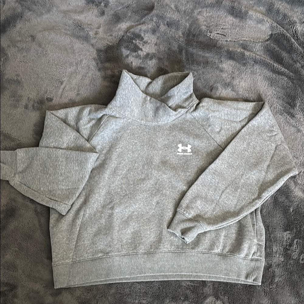 Under Armour Gray Cropped Pullover Sweatshirt